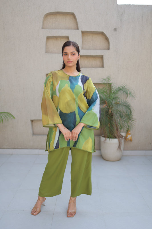 The Art of Dressing Without Trying Too Hard