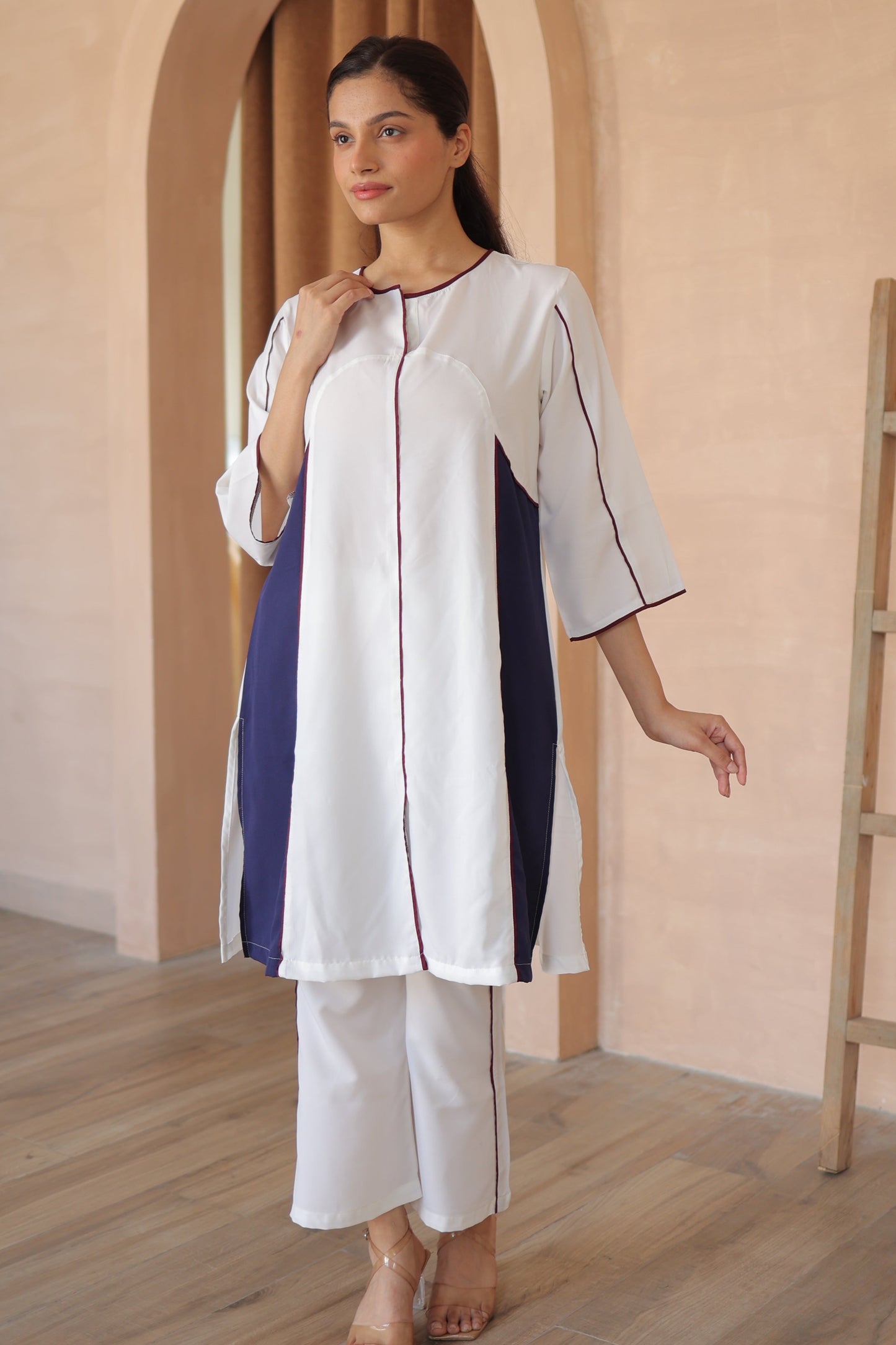 Midnight Ivory Lounge Set